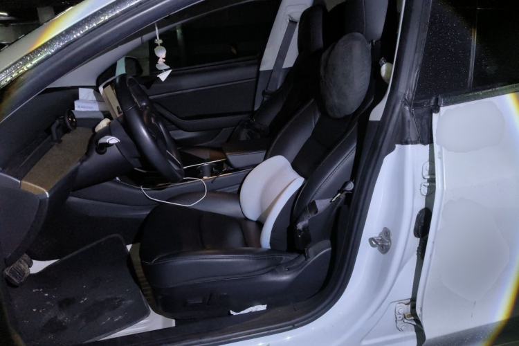 Used Tesla Model 3 2019 Long-Range Rear-Wheel-Drive Version Left Front Seat