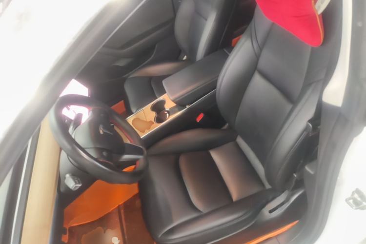 Used Tesla Model 3 2019 Long-Range All-Wheel-Drive Version Left Front Seat