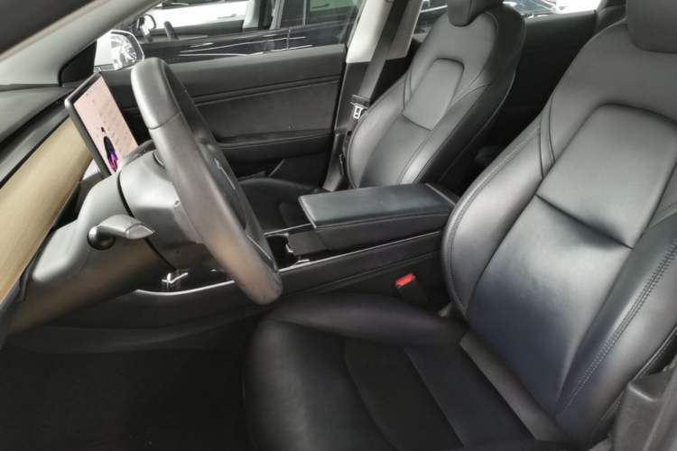 Used Tesla Model 3 2019 Standard Range Rear-Wheel Drive Upgraded Version (52 kWh) Left Front Seat