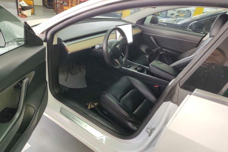 Used Tesla Model 3 2019 Standard Range Rear-Drive Upgraded Version Left Front Seat