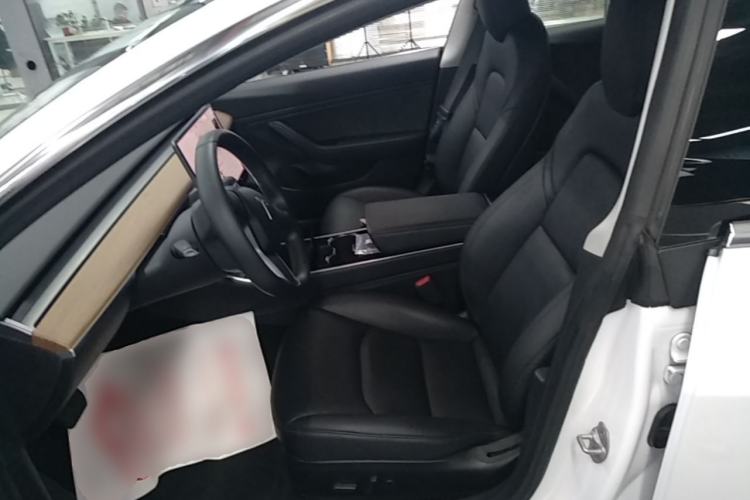 Used Tesla Model 3 2019 Long-Range All-Wheel-Drive Version Left Front Seat