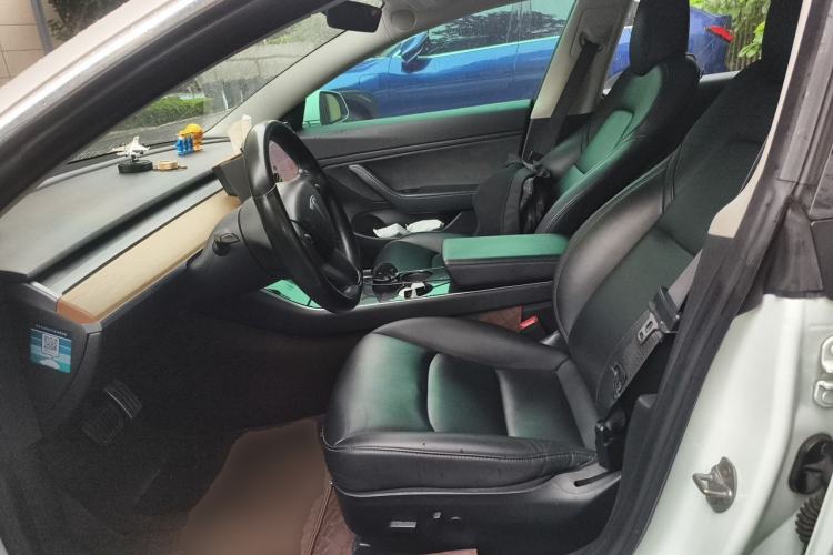 Used Tesla Model 3 2019 Long-Range Rear-Wheel-Drive Version Left Front Seat