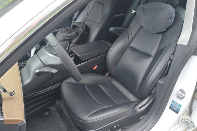Used Tesla Model 3 2019 Standard Range Rear-Wheel Drive Upgraded Version (60 kWh) Left Front Seat