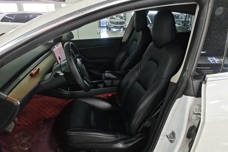 Used Tesla Model 3 2019 Standard Range Rear-Wheel Drive Upgraded Version (60 kWh) Left Front Seat