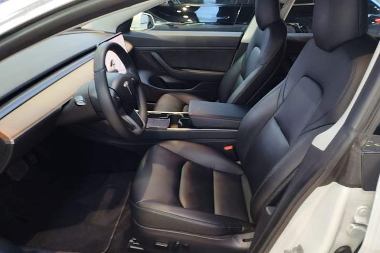 Used Tesla Model 3 2019 Standard Range Rear-Drive Upgraded Version Left Front Seat