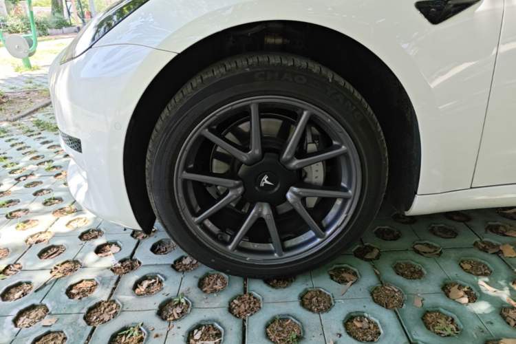 Used Tesla Model 3 2019 Standard Range Rear-Drive Upgraded Version Left Front Wheel Hub