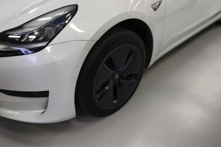 Used Tesla Model 3 2019 Standard Range Rear-Drive Upgraded Version Left Front Wheel Hub