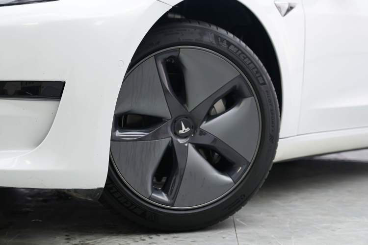 Used Tesla Model 3 2019 Standard Range Rear-Drive Upgraded Version Left Front Wheel Hub