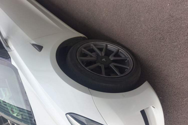 Used Tesla Model 3 2019 Standard Range Rear-Drive Upgraded Version Left Front Wheel Hub