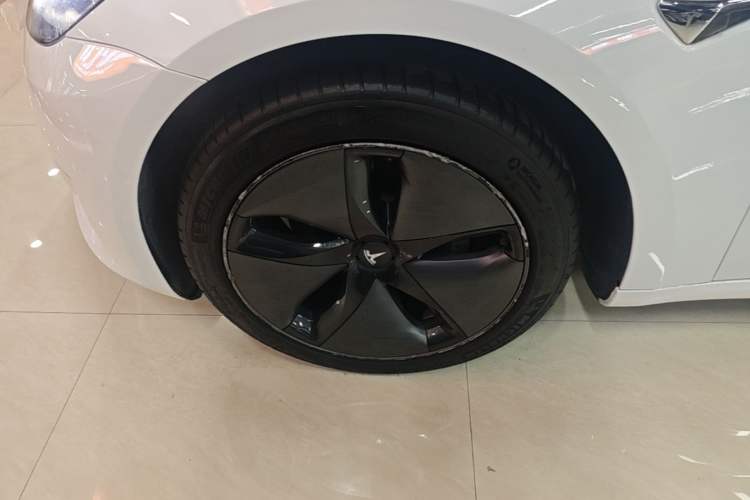 Used Tesla Model 3 2019 Long-Range Rear-Wheel-Drive Version Left Front Wheel Hub