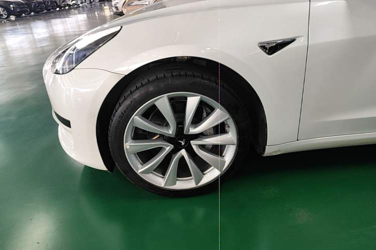 Used Tesla Model 3 2019 Standard Range Rear-Drive Upgraded Version Left Front Wheel Hub