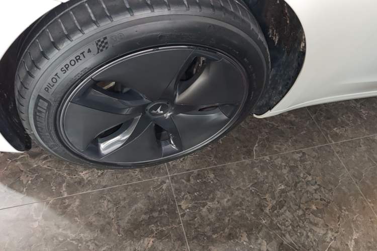 Used Tesla Model 3 2019 Standard Range Rear-Drive Upgraded Version Left Front Wheel Hub