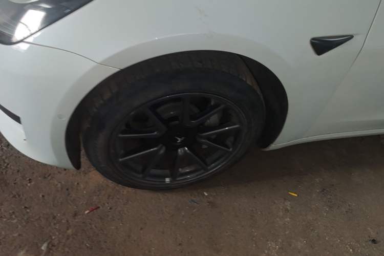 Used Tesla Model 3 2019 Standard Range Rear-Drive Upgraded Version Left Front Wheel Hub