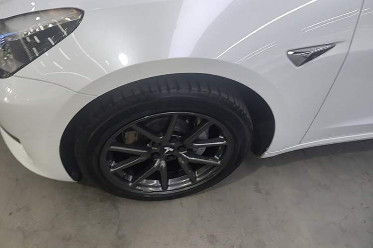 Used Tesla Model 3 2019 Standard Range Rear-Drive Upgraded Version Left Front Wheel Hub