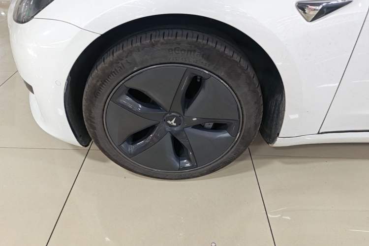 Used Tesla Model 3 2019 Standard Range Rear-Wheel Drive Upgraded Version (60 kWh) Left Front Wheel Hub