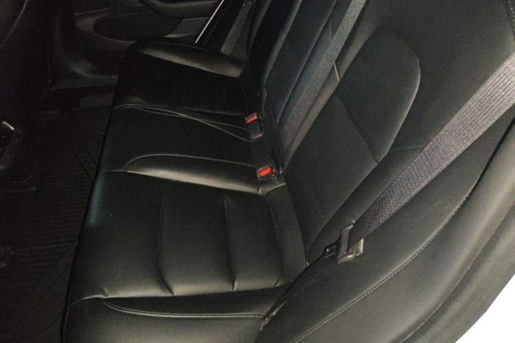 Used Tesla Model 3 2019 Standard Range Rear-Drive Upgraded Version Left Rear Seat