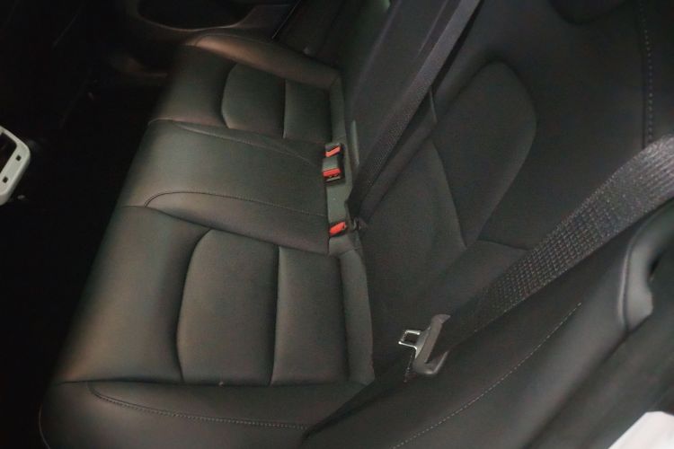 Used Tesla Model 3 2019 Standard Range Rear-Wheel Drive Upgraded Version (60 kWh) Left Rear Seat