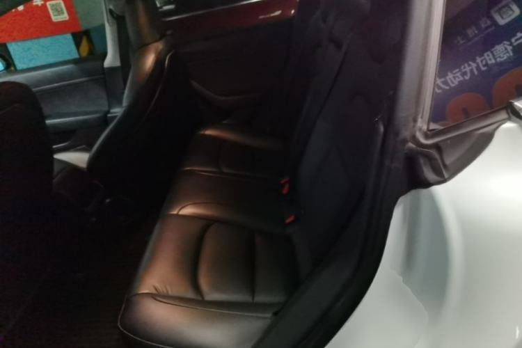 Used Tesla Model 3 2019 Standard Range Rear-Drive Upgraded Version Left Rear Seat