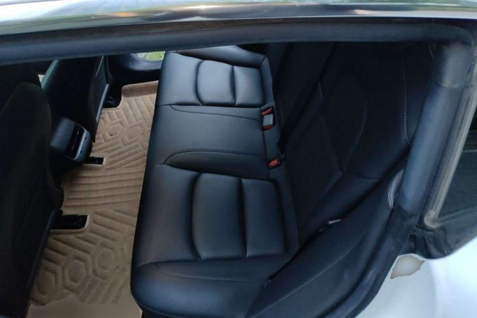 Used Tesla Model 3 2019 Standard Range Rear-Wheel Drive Upgraded Version (60 kWh) Left Rear Seat