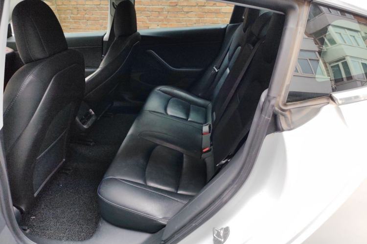 Used Tesla Model 3 2019 Standard Range Rear-Wheel Drive Upgraded Version (60 kWh) Left Rear Seat