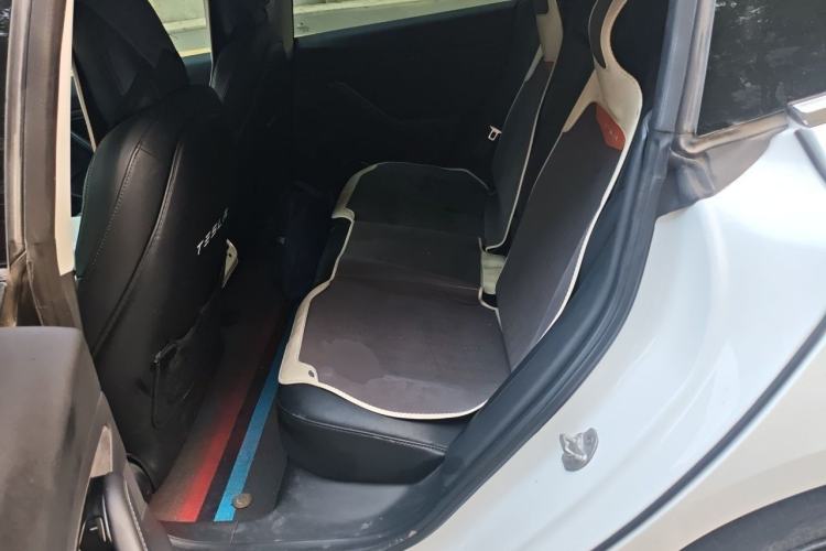 Used Tesla Model 3 2019 Performance High-Performance All-Wheel-Drive Version Left Rear Seat