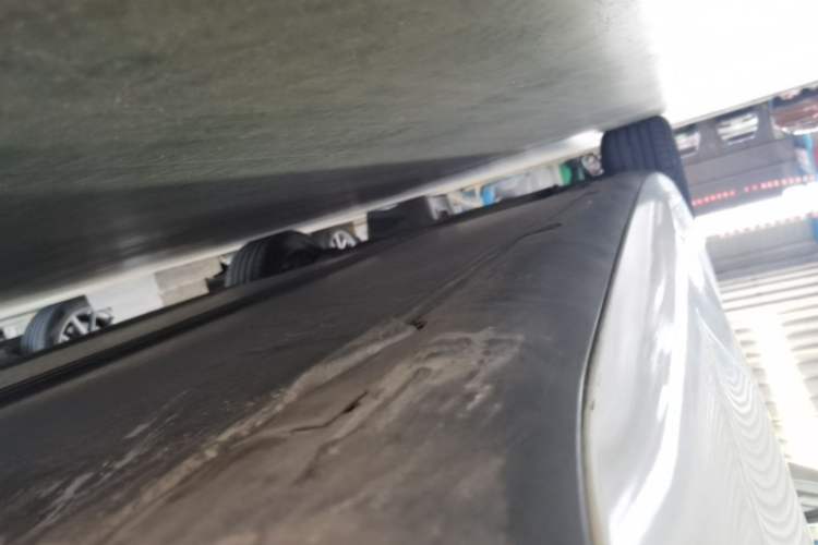 Used Tesla Model 3 2019 Standard Range Rear-Wheel Drive Upgraded Version (60 kWh) Left Side Sill