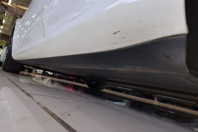 Used Tesla Model 3 2019 Standard Range Rear-Drive Upgraded Version Left Side Sill