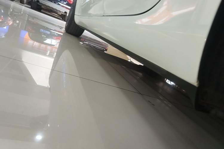 Used Tesla Model 3 2019 Standard Range Rear-Drive Upgraded Version Left Side Sill
