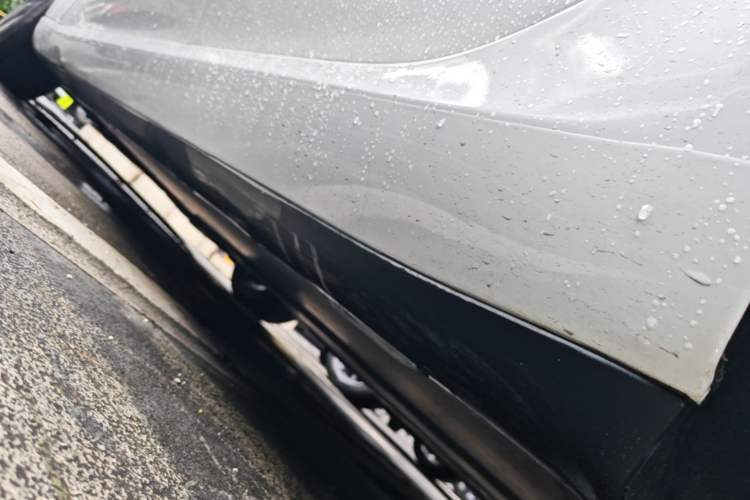 Used Tesla Model 3 2019 Long-Range All-Wheel-Drive Version Left Side Sill