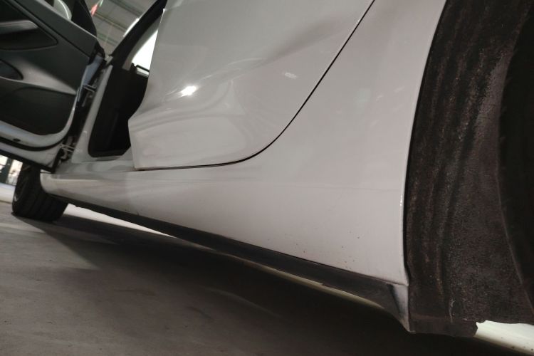 Used Tesla Model 3 2019 Standard Range Rear-Wheel Drive Upgraded Version (60 kWh) Left Side Sill