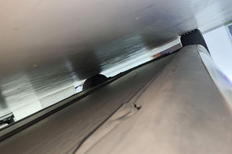 Used Tesla Model 3 2019 Long-Range Rear-Wheel-Drive Version Left Side Sill
