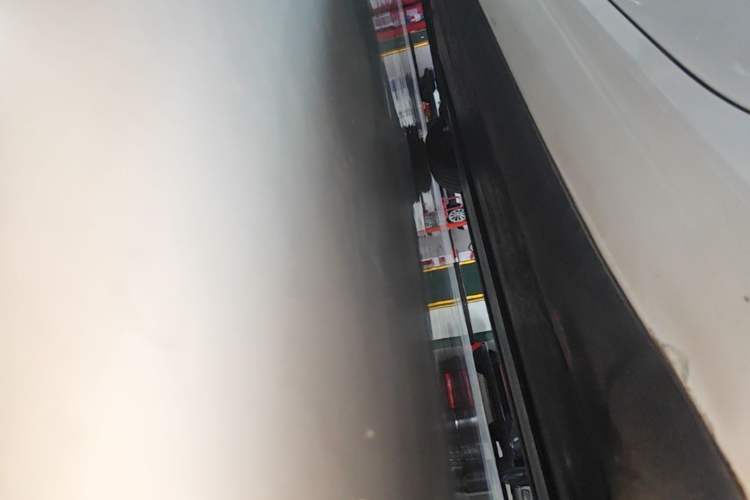 Used Tesla Model 3 2019 Standard Range Rear-Drive Upgraded Version Left Side Sill