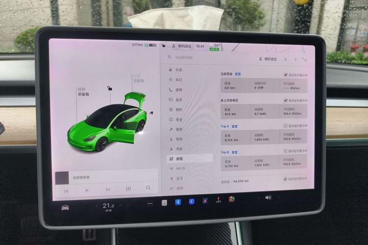 Used Tesla Model 3 2019 Long-Range Rear-Wheel-Drive Version Odometer Close Up