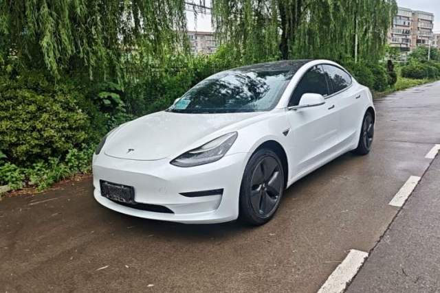 Used Tesla Model 3 2019 Long-Range All-Wheel-Drive Version