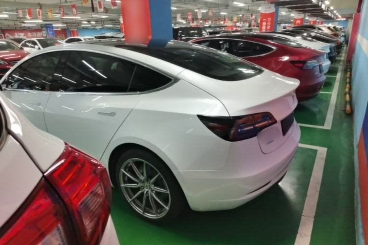 Used Tesla Model 3 2019 Standard Range Rear-Drive Upgraded Version Rear Left 45 Deg