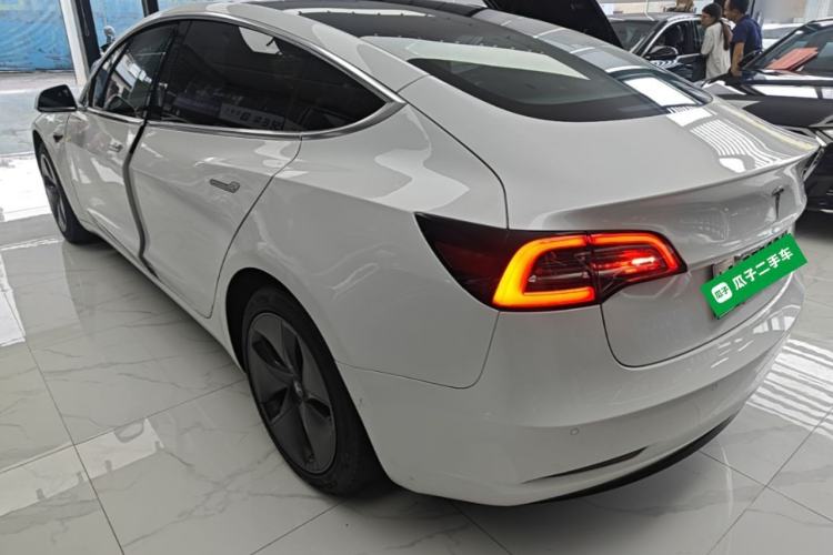 Used Tesla Model 3 2019 Long-Range Rear-Wheel-Drive Version Rear Left 45 Deg