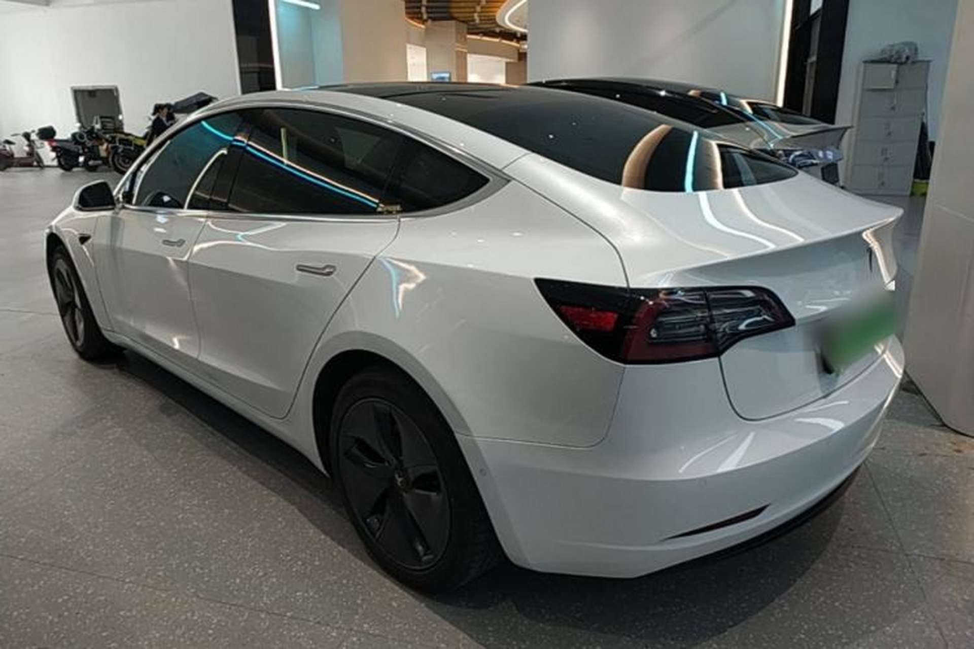 Used Tesla Model 3 2019 Standard Range Rear-Drive Upgraded Version Rear Left 45 Deg