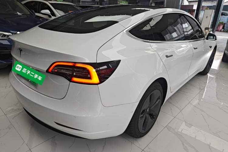 Used Tesla Model 3 2019 Long-Range Rear-Wheel-Drive Version Rear Right 45 Deg