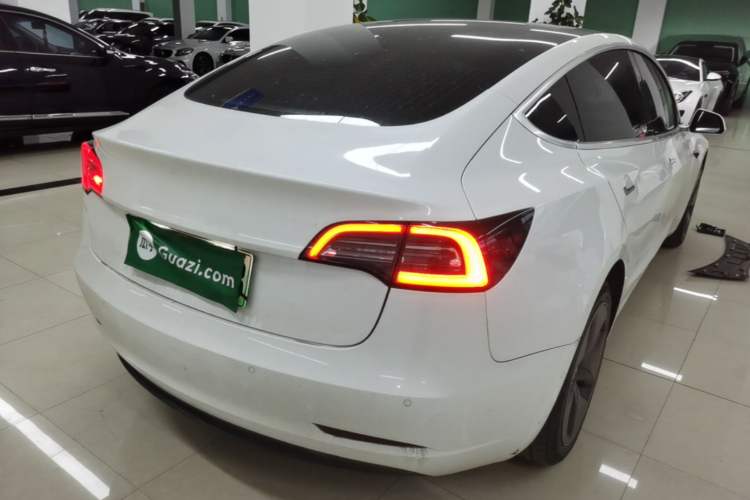 Used Tesla Model 3 2019 Standard Range Rear-Wheel Drive Upgraded Version (60 kWh) Rear Right 45 Deg