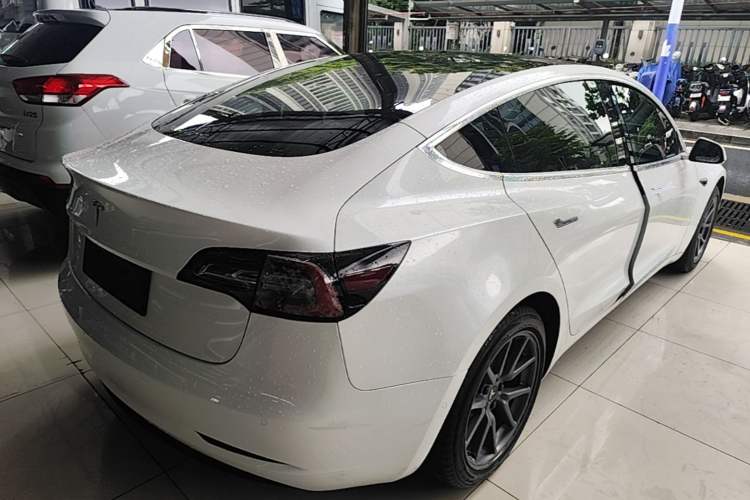 Used Tesla Model 3 2019 Standard Range Rear-Wheel Drive Upgraded Version (52 kWh) Rear Right 45 Deg