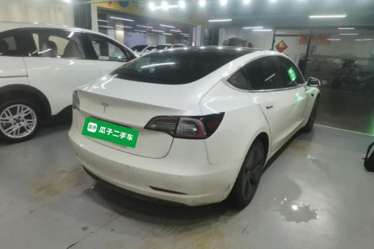 Used Tesla Model 3 2019 Standard Range Rear-Wheel Drive Upgraded Version (60 kWh) Rear Right 45 Deg