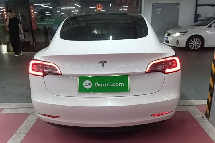 Used Tesla Model 3 2019 Long-Range Rear-Wheel-Drive Version Rear