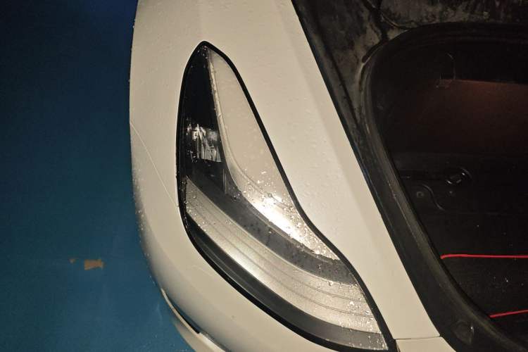 Used Tesla Model 3 2019 Long-Range Rear-Wheel-Drive Version Right Front Headlight