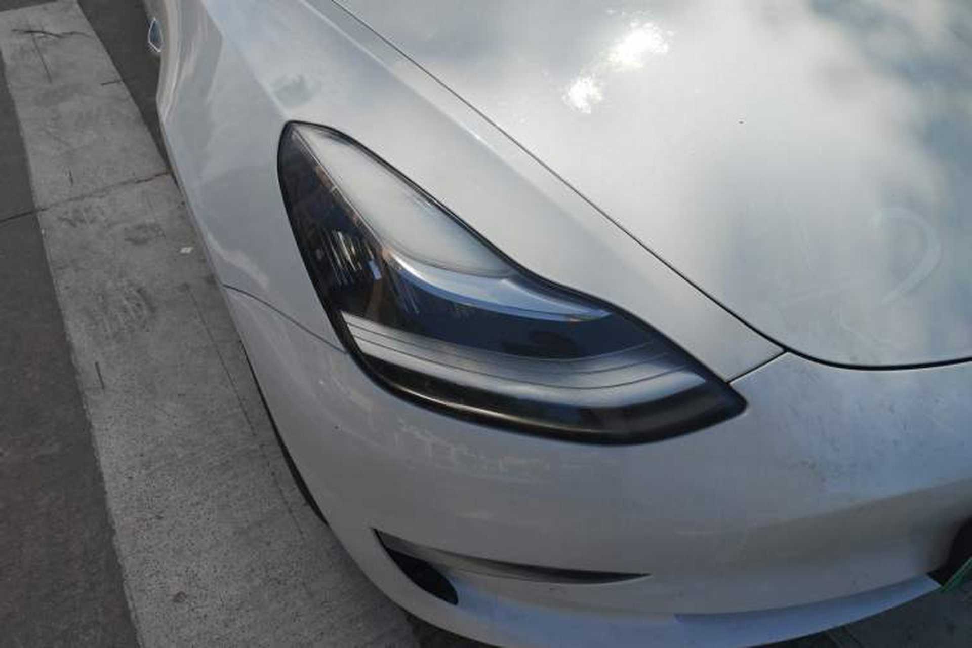 Used Tesla Model 3 2019 Long-Range Rear-Wheel-Drive Version Right Front Headlight