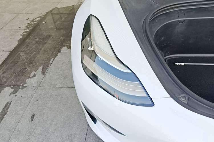 Used Tesla Model 3 2019 Long-Range Rear-Wheel-Drive Version Right Front Headlight