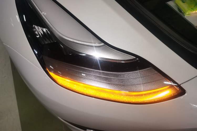 Used Tesla Model 3 2019 Standard Range Rear-Drive Upgraded Version Right Front Headlight