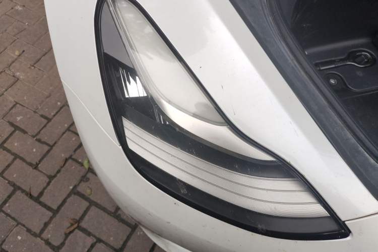 Used Tesla Model 3 2019 Long-Range Rear-Wheel-Drive Version Right Front Headlight