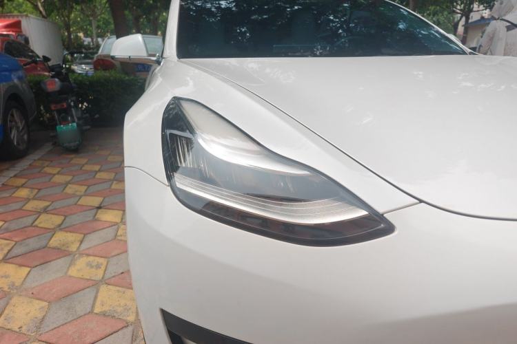 Used Tesla Model 3 2019 Standard Range Rear-Wheel Drive Upgraded Version (60 kWh) Right Front Headlight