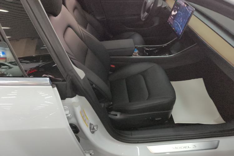 Used Tesla Model 3 2019 Standard Range Rear-Drive Upgraded Version Right Front Seat