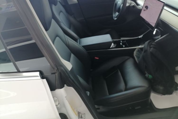 Used Tesla Model 3 2019 Standard Range Rear-Wheel Drive Upgraded Version (60 kWh) Right Front Seat